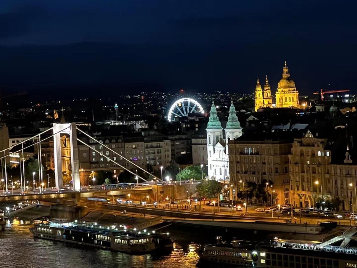 Budapest Downtown Andrassy Exteriör bild